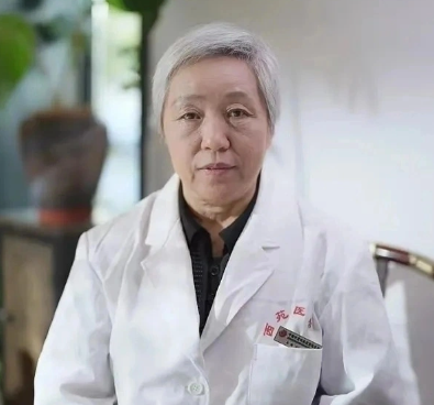 西苑呼吸科王伟主任：慢阻肺病人如何度过冬天，会加重吗？